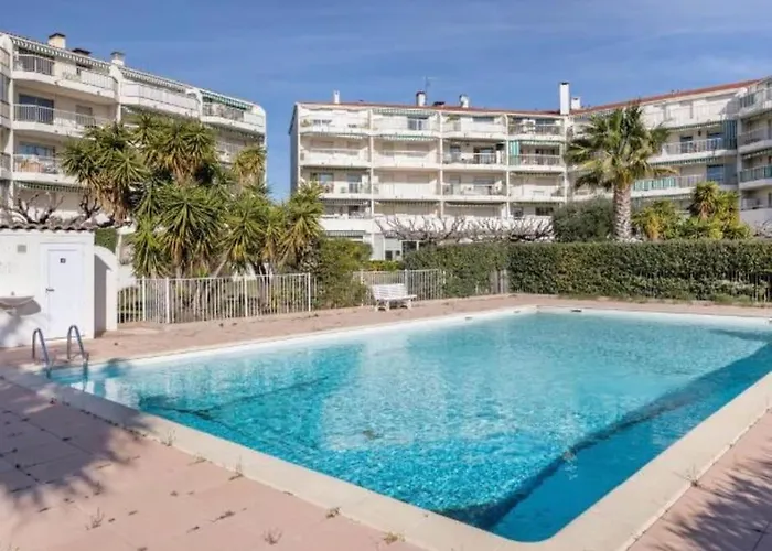 Studio Lumineux, Terrasse, Piscine Proche Plages